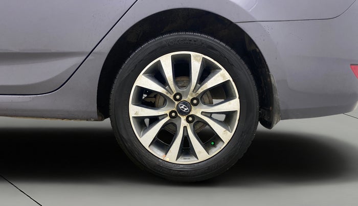 2015 Hyundai Verna FLUIDIC 1.6 CRDI S(O) 4S, Diesel, Manual, 99,327 km, Left Rear Wheel