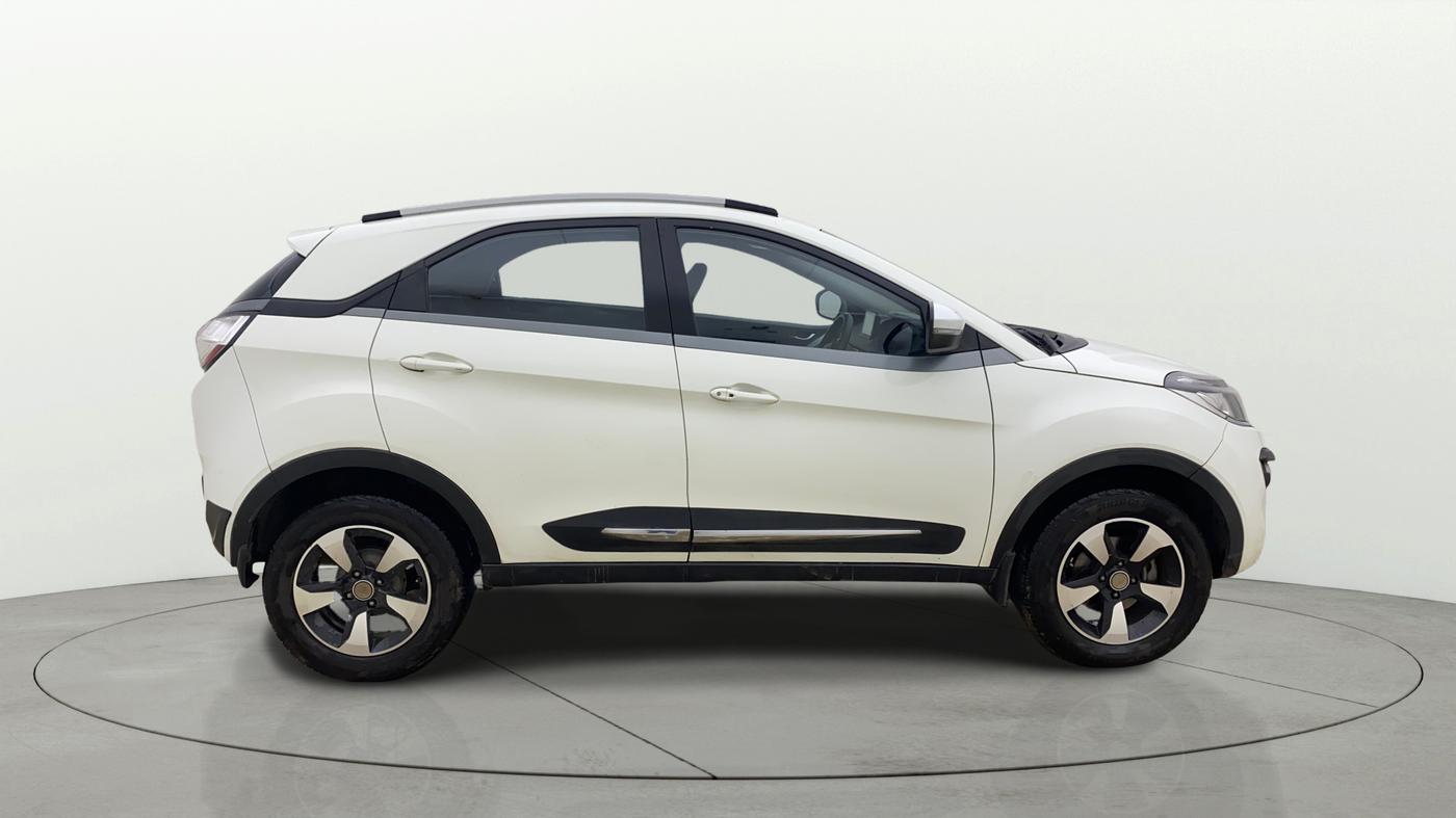 2018 Tata NEXON XZ PLUS PETROL, Petrol, Manual, 78,066 km, Right Side View