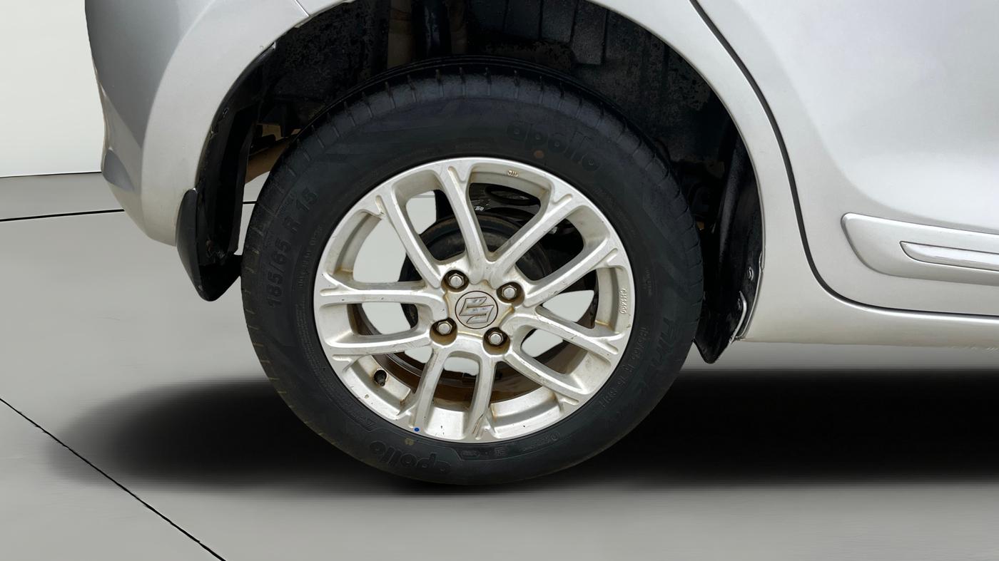 2018 Maruti Swift ZXI AMT, Petrol, Automatic, 59,177 km, Right Rear Wheel