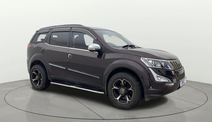 2017 Mahindra XUV500 W6, Diesel, Manual, 82,774 km, Right Front Diagonal