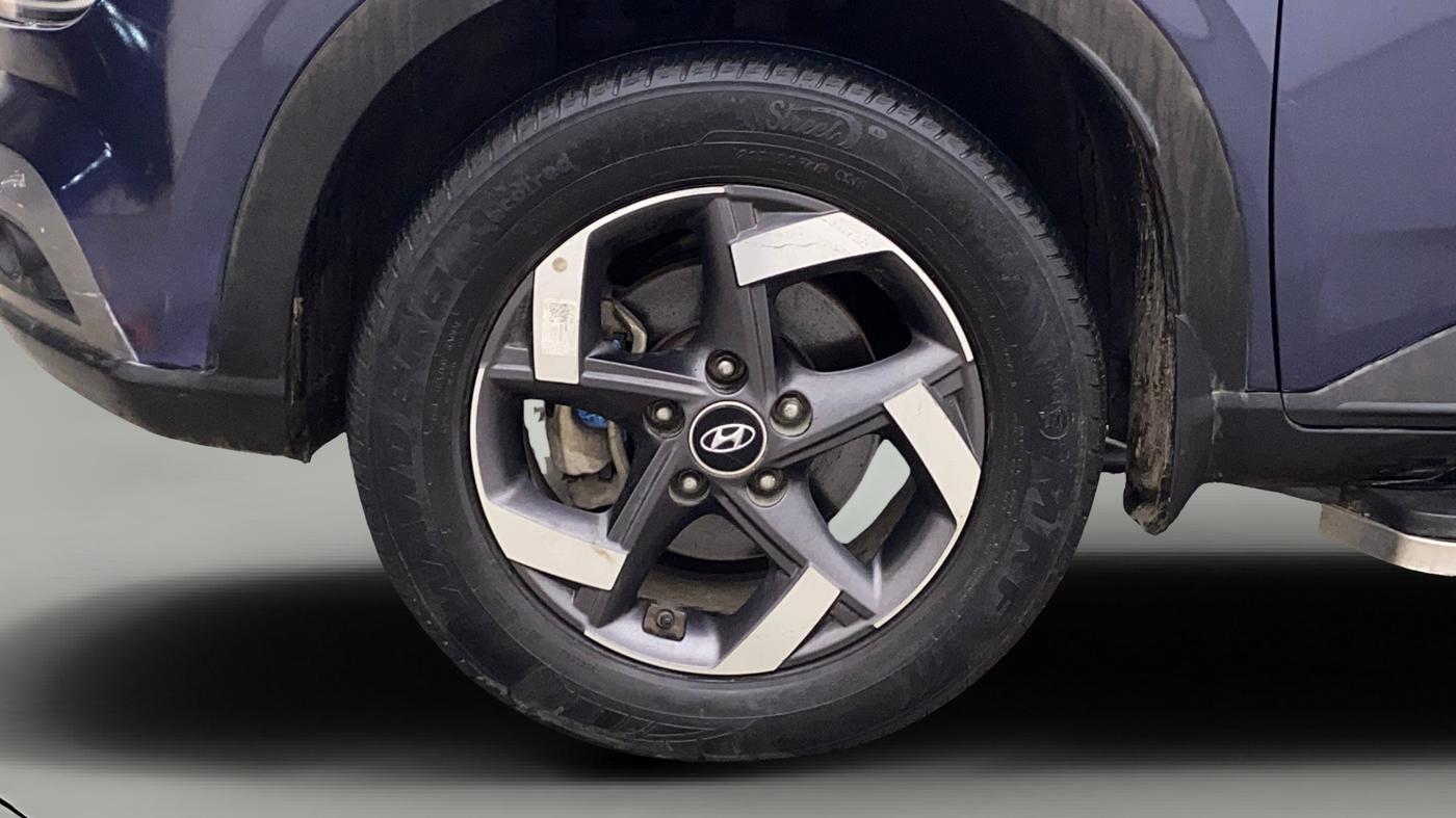 2022 Hyundai VENUE SX 1.5 (O) EXECUTIVE CRDI, Diesel, Manual, 35,200 km, Left Front Wheel
