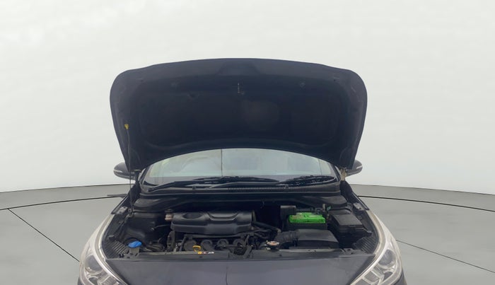 2017 Hyundai Verna 1.6 VTVT SX (O) AT, Petrol, Automatic, 34,773 km, Open Bonet