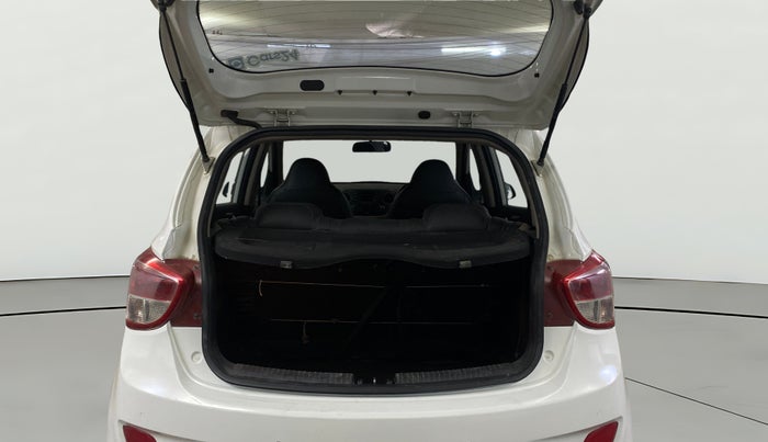 2015 Hyundai Grand i10 SPORTZ 1.2 KAPPA VTVT, Petrol, Manual, 50,149 km, Boot Open Zoomed View