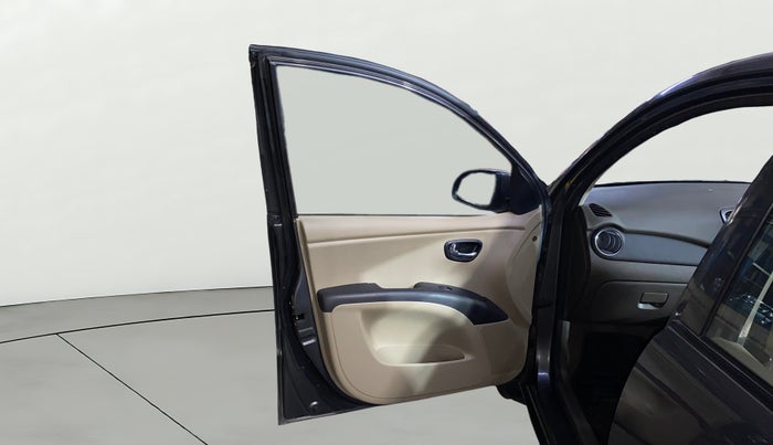 2013 Hyundai i10 MAGNA 1.2, Petrol, Manual, 21,011 km, LHS Front Door