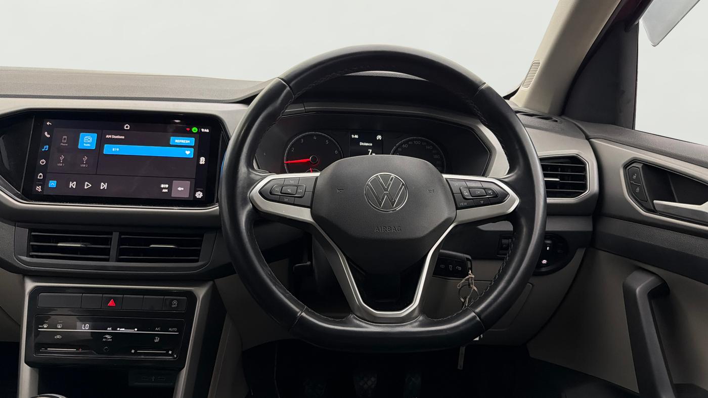 2023 Volkswagen TAIGUN HIGHLINE 1.0 TSI MT, Petrol, Manual, 16,357 km, Steering Wheel Close Up