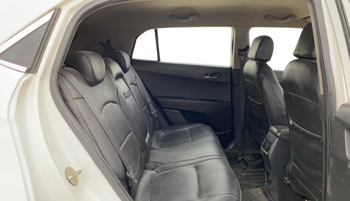 2017 Hyundai Creta SX PLUS 1.6 PETROL, Petrol, Manual, 78,220 km, Right Side Rear Door Cabin