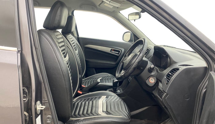 2018 Maruti Vitara Brezza ZDI AMT, Diesel, Automatic, 99,300 km, Right Side Front Door Cabin