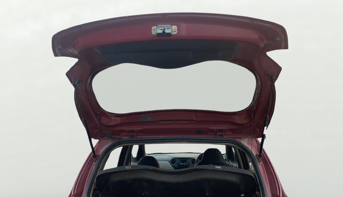 2016 Hyundai Grand i10 SPORTZ 1.2 KAPPA VTVT, Petrol, Manual, 15,834 km, Boot Door Open