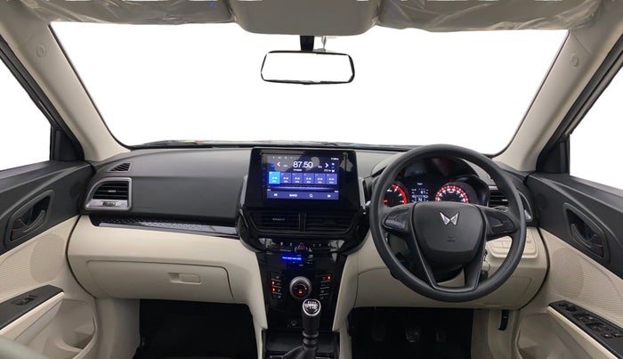 2024 Mahindra XUV 3XO MX1 1.2 L TCMPFi, Petrol, Manual, 6,906 km, Dashboard