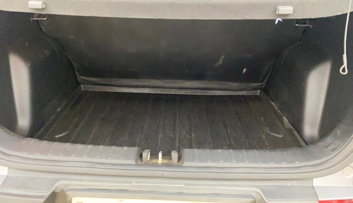 2020 KIA SONET HTX 1.0 IMT, Petrol, Manual, 17,370 km, Boot Open Zoomed View