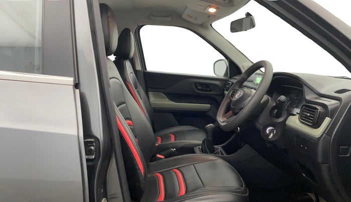 2023 Tata PUNCH ADVENTURE MT, Petrol, Manual, 34,941 km, Right Side Front Door Cabin