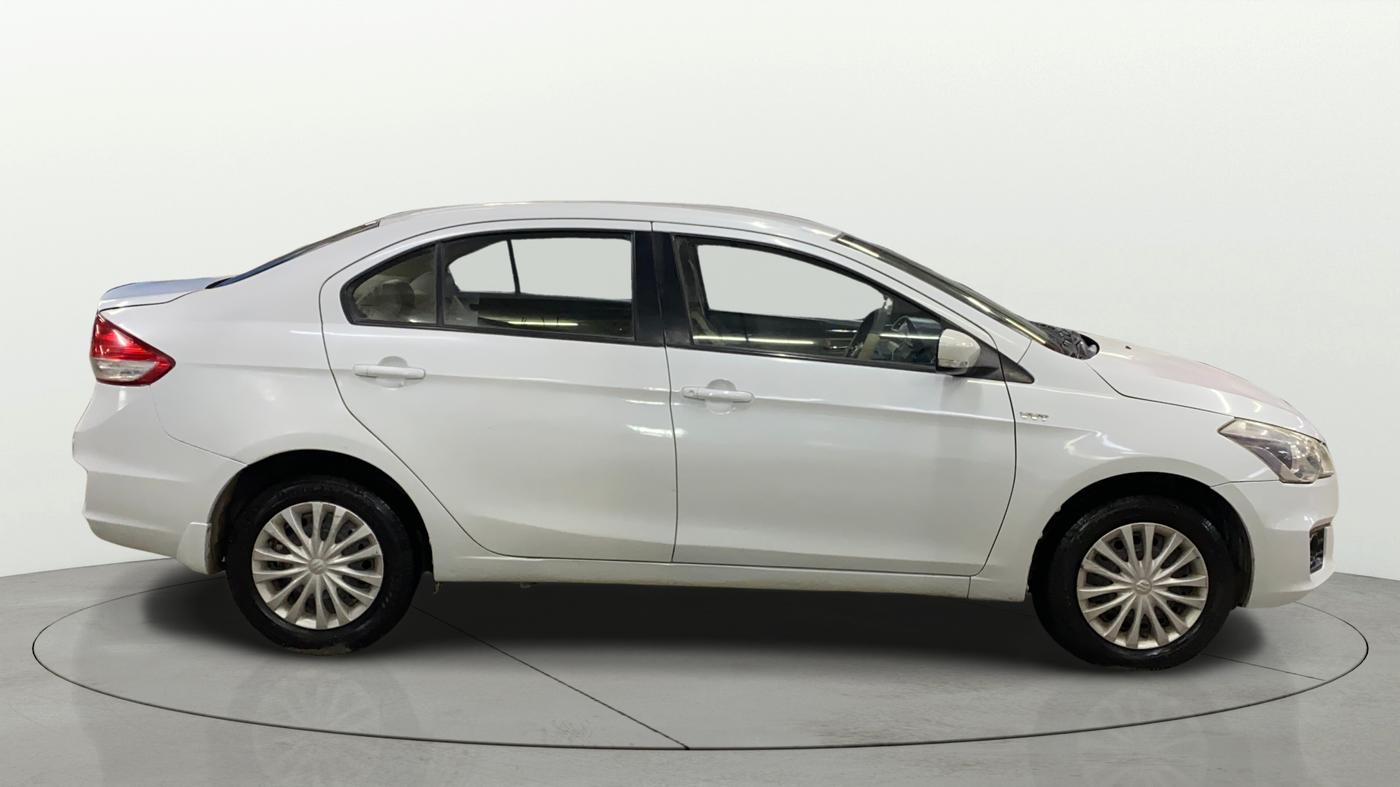 2017 Maruti Ciaz VXI+, Petrol, Manual, 88,308 km, Right Side View