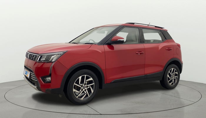 2022 Mahindra XUV300 W8 (O) 1.5 DIESEL AMT, Diesel, Automatic, 32,332 km, Left Front Diagonal