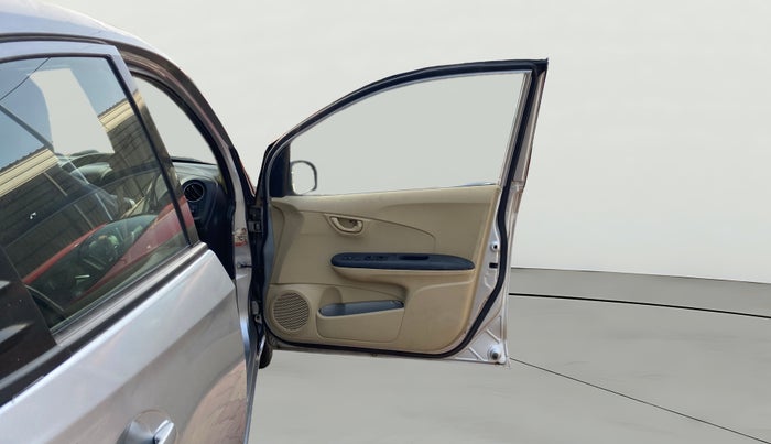 2015 Honda Brio S MT, Petrol, Manual, 41,063 km, RHS Front Door