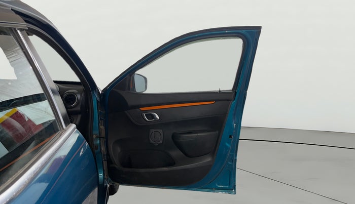 2022 Renault Kwid CLIMBER 1.0 AMT (O) DUAL TONE, Petrol, Automatic, 36,818 km, RHS Front Door