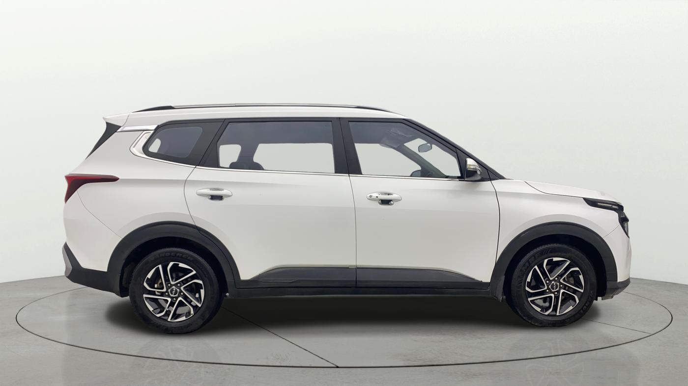 2022 KIA CARENS PRESTIGE PLUS 1.5 DIESEL 7 STR, Diesel, Manual, 33,074 km, Right Side View