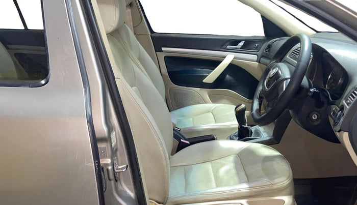 2013 Skoda Laura AMBIENTE 1.9 TDI MT, Diesel, Manual, 1,12,025 km, Right Side Front Door Cabin