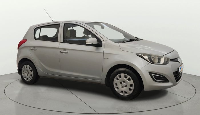 2013 Hyundai i20 MAGNA (O) 1.2, CNG, Manual, 81,185 km, Right Front Diagonal