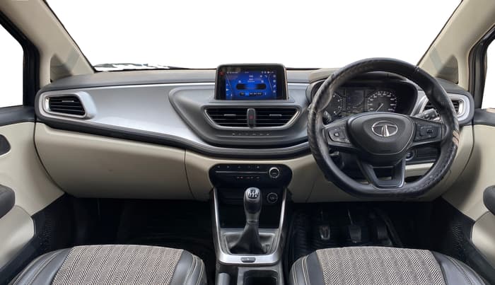 2022 Tata ALTROZ XZ PETROL, Petrol, Manual, 24,698 km, Dashboard