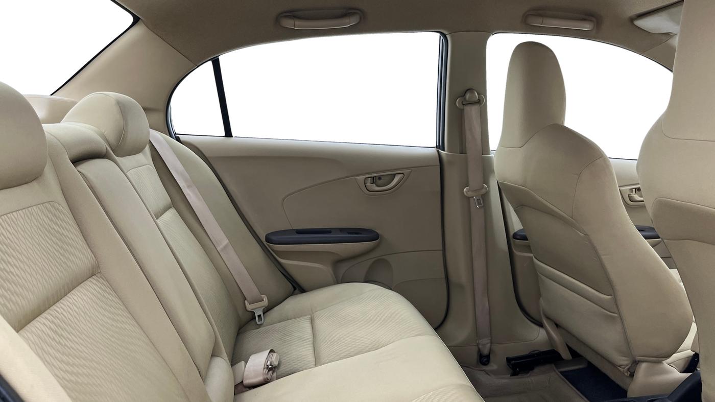 2013 Honda Amaze 1.5L I-DTEC S, Diesel, Manual, 86,125 km, Right Side Rear Door Cabin