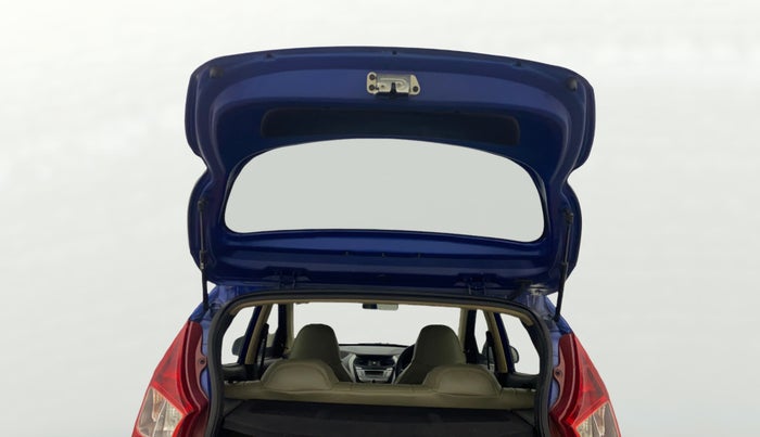 2014 Hyundai Eon SPORTZ, Petrol, Manual, 31,917 km, Boot Door Open