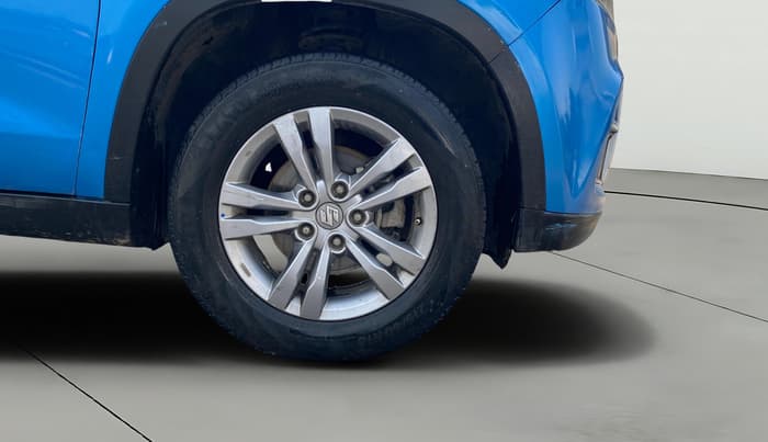 2016 Maruti Vitara Brezza ZDI, Diesel, Manual, 73,581 km, Right Front Wheel