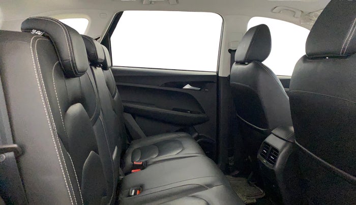 2020 MG HECTOR SHARP 2.0 DIESEL, Diesel, Manual, 40,062 km, Right Side Rear Door Cabin