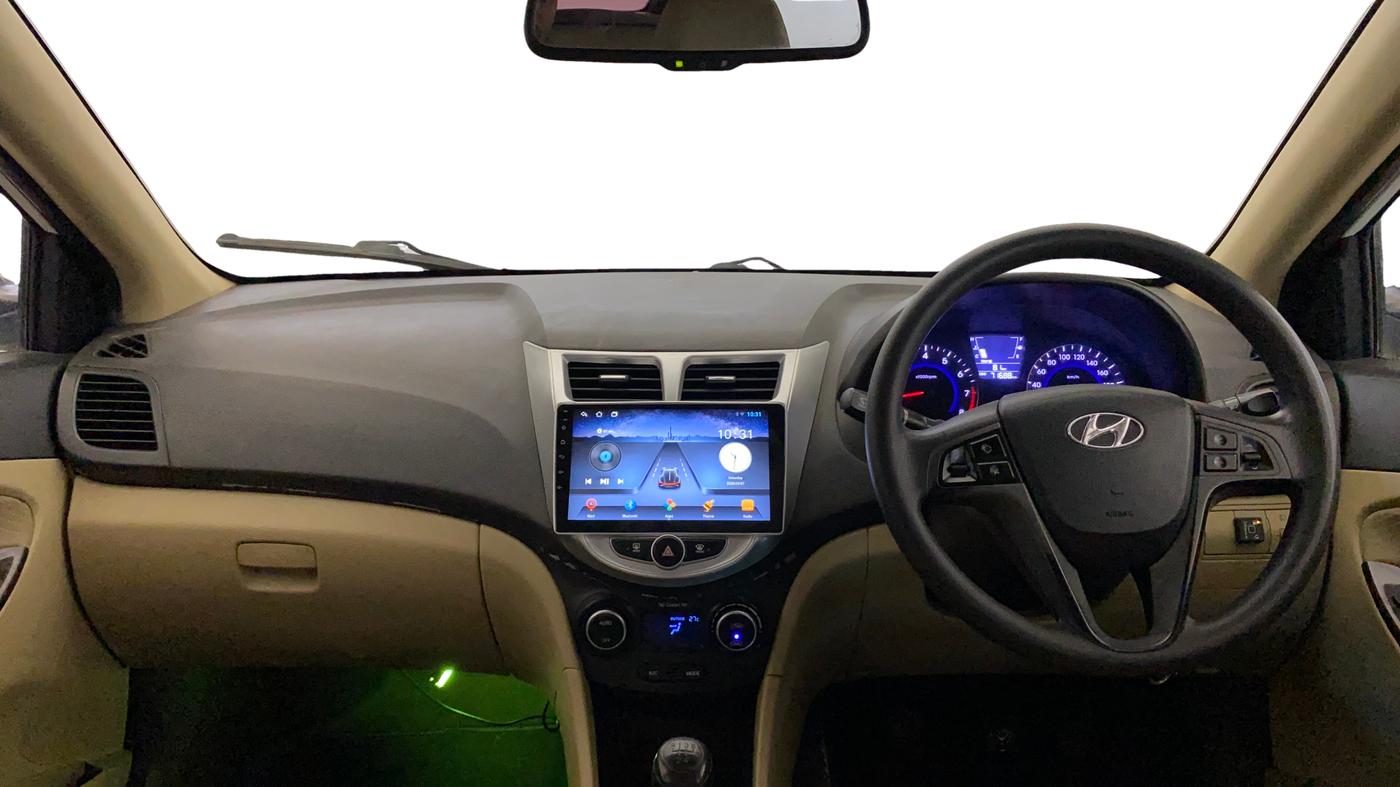 2015 Hyundai Verna FLUIDIC 4S 1.6 VTVT S, CNG, Manual, 71,680 km, Dashboard