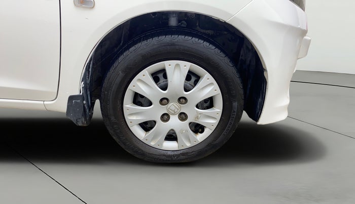 2014 Honda Amaze 1.2L I-VTEC S, Petrol, Manual, 1,28,271 km, Right Front Wheel