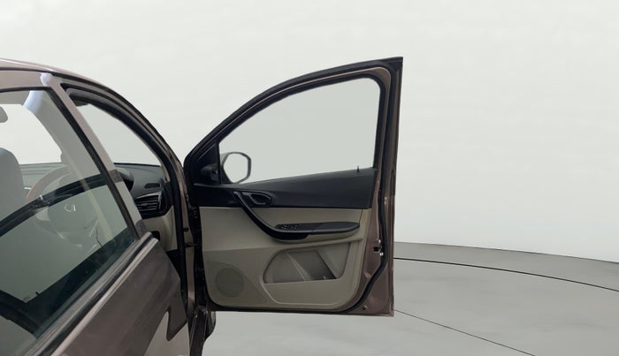 2016 Tata Tiago XT PETROL, Petrol, Manual, 82,868 km, RHS Front Door