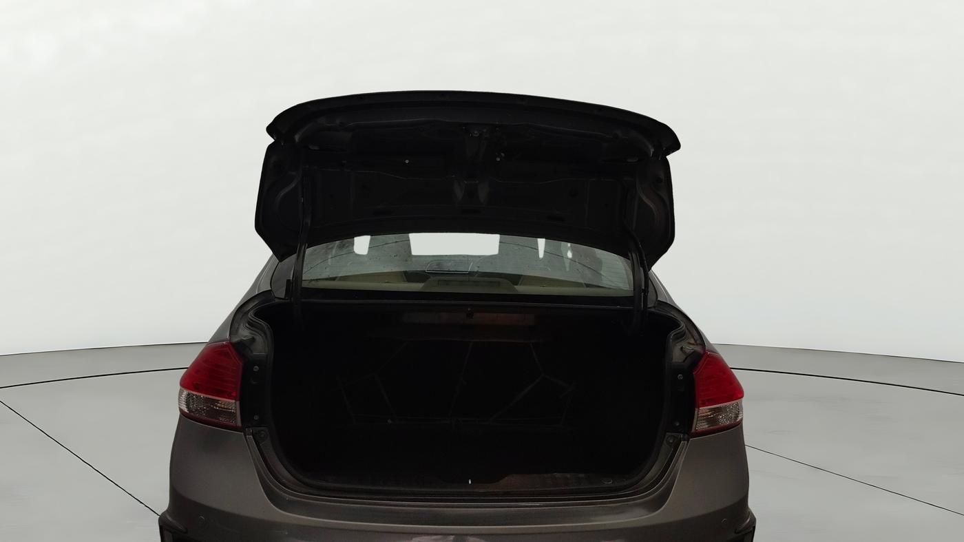 2016 Maruti Ciaz ZXI, Petrol, Manual, 46,205 km, Boot Door Open