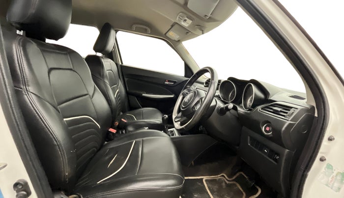 2018 Maruti Swift ZXI PLUS, Petrol, Manual, 51,153 km, Right Side Front Door Cabin