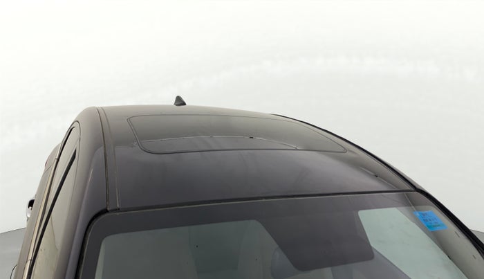 2022 Hyundai Verna SX 1.5 VTVT, Petrol, Manual, 67,082 km, Roof