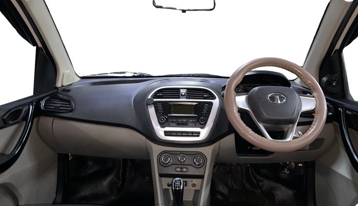 2017 Tata Tiago XT PETROL, Petrol, Manual, 48,903 km, Dashboard