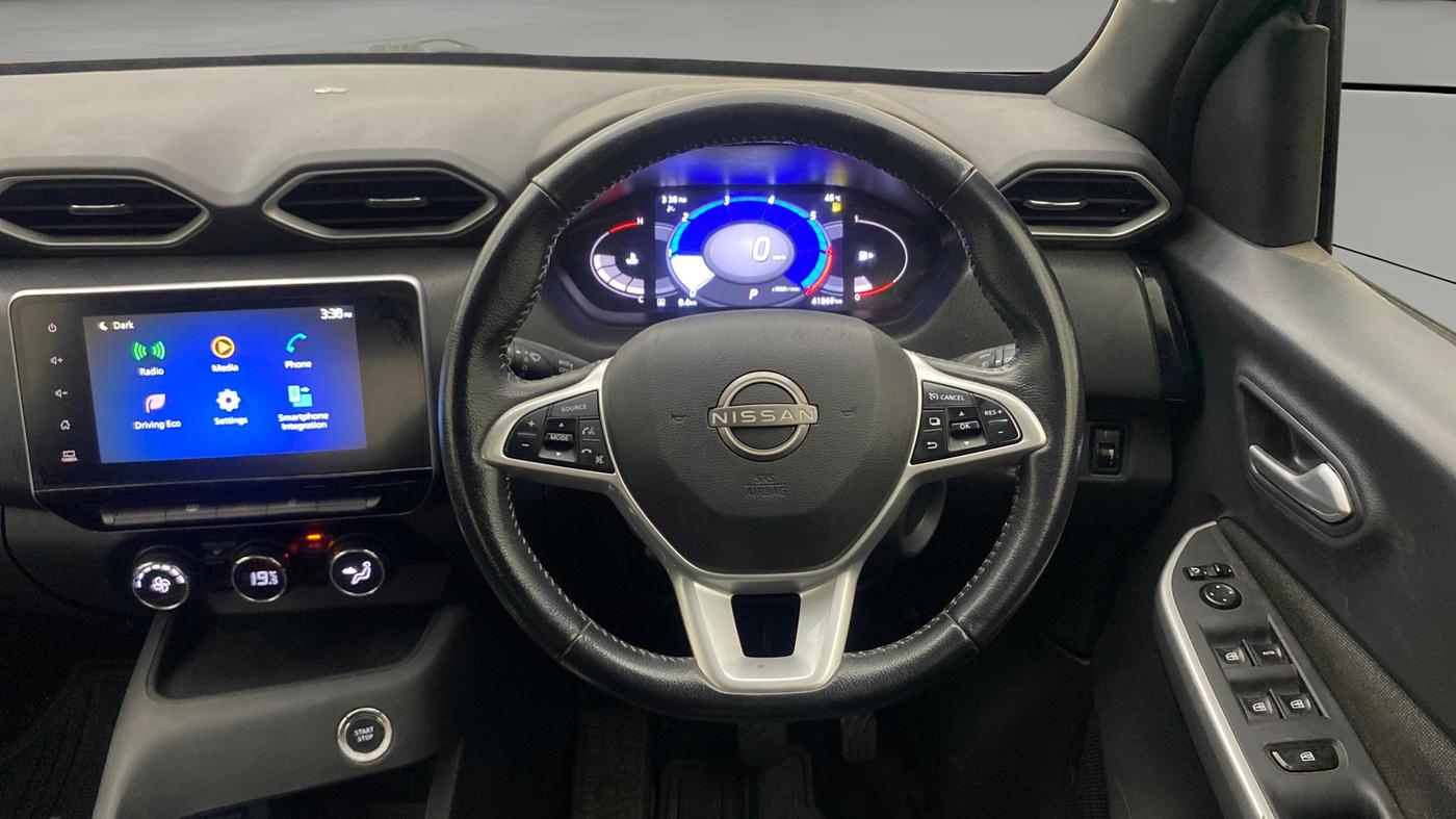 2021 Nissan MAGNITE XV PREMIUM TURBO CVT DUAL TONE, Petrol, Automatic, 41,869 km, Steering Wheel Close Up