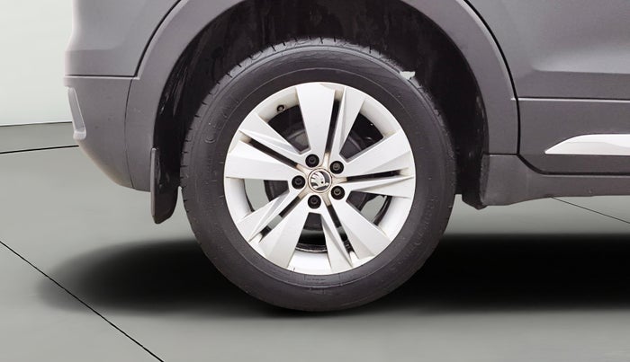 2022 Skoda KUSHAQ ACTIVE 1.0L TSI MT, Petrol, Manual, 75,793 km, Right Rear Wheel