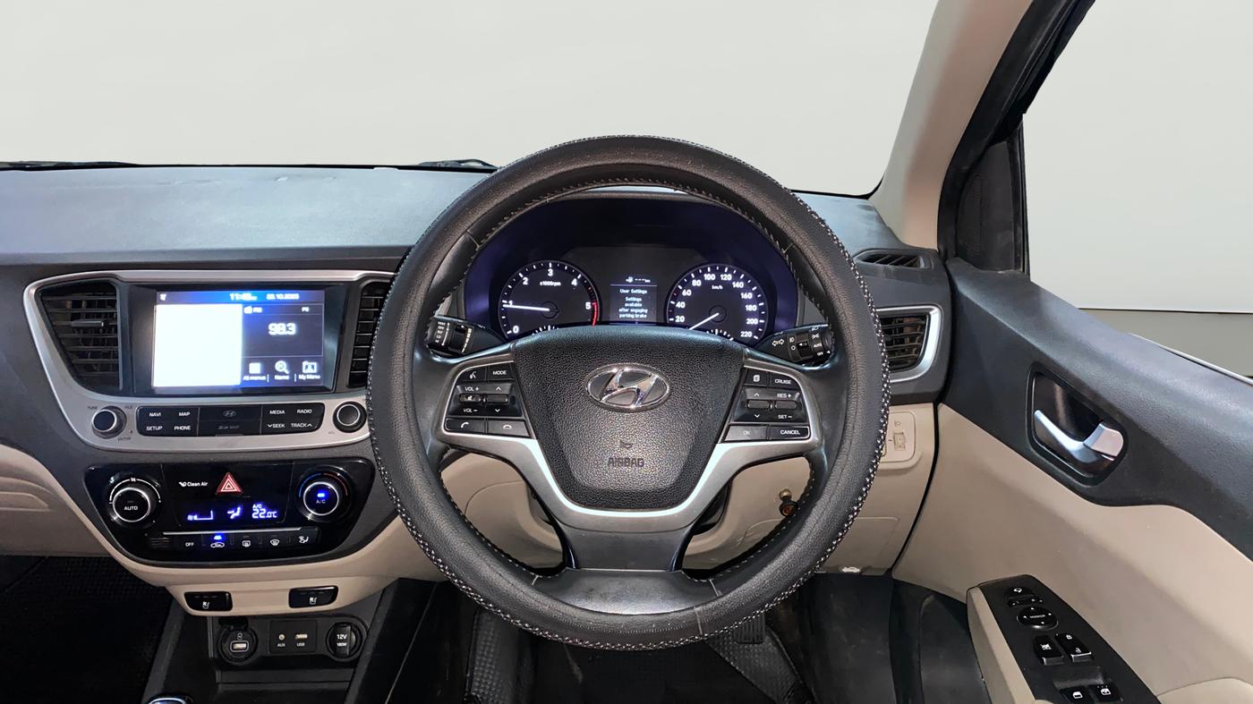2018 Hyundai Verna 1.6 SX (O) CRDI MT, Diesel, Manual, 85,205 km, Steering Wheel Close Up