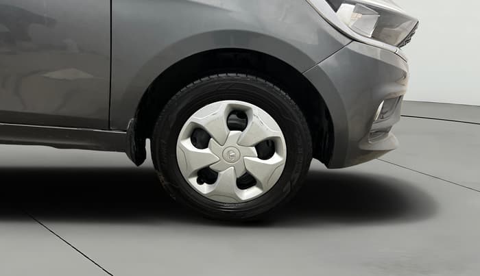 2022 Tata TIGOR XZ CNG, CNG, Manual, 67,927 km, Right Front Wheel