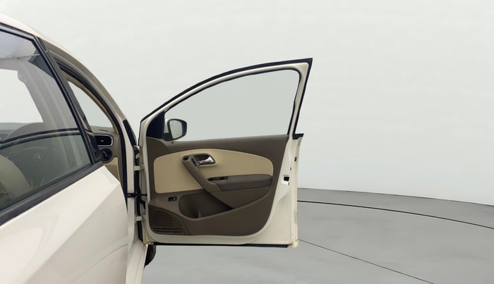 2013 Skoda Rapid AMBITION 1.6 TDI CR MT PLUS, Diesel, Manual, 81,509 km, RHS Front Door