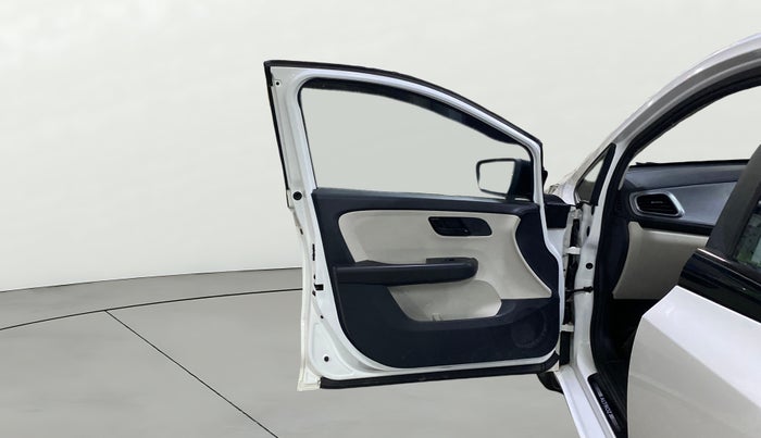 2024 Tata ALTROZ XE CNG, CNG, Manual, 17,614 km, LHS Front Door