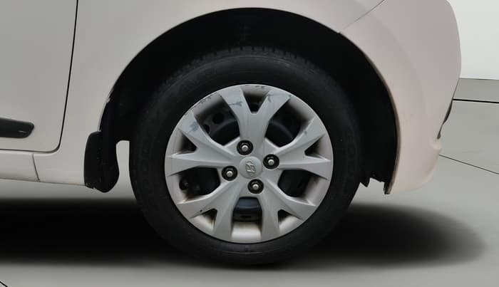 2016 Hyundai Grand i10 SPORTZ 1.2 KAPPA VTVT, Petrol, Manual, 36,454 km, Right Front Wheel