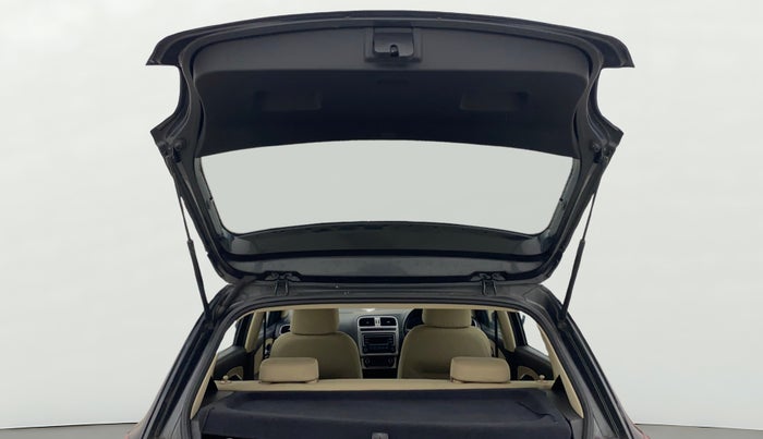 2015 Volkswagen Polo HIGHLINE1.5L, Diesel, Manual, 88,284 km, Boot Door Open