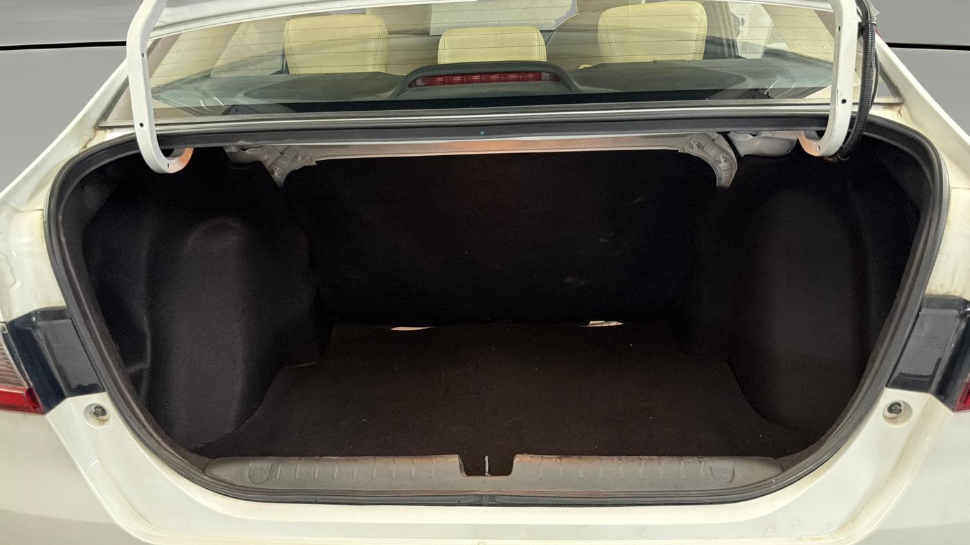 2025 Honda Amaze 1.2L I-VTEC VX, Petrol, Manual, 11,252 km, Boot Open Zoomed View