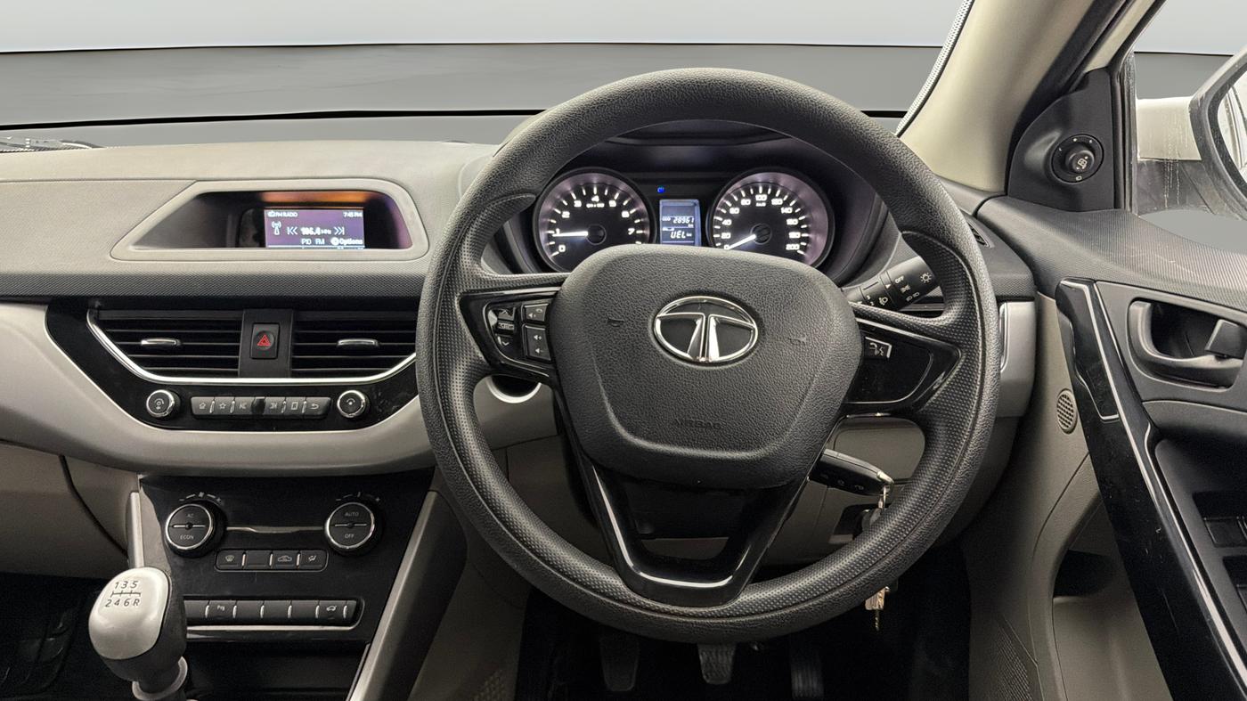 2018 Tata NEXON XT PETROL, Petrol, Manual, 28,953 km, Steering Wheel Close Up