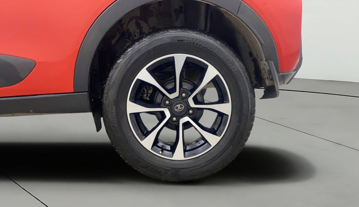 2020 Tata NEXON XZ PLUS (O) PETROL DUAL TONE, Petrol, Manual, 25,863 km, Left Rear Wheel