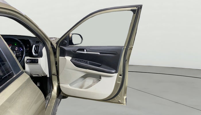 2020 KIA SONET HTX 1.5, Diesel, Manual, 67,995 km, RHS Front Door