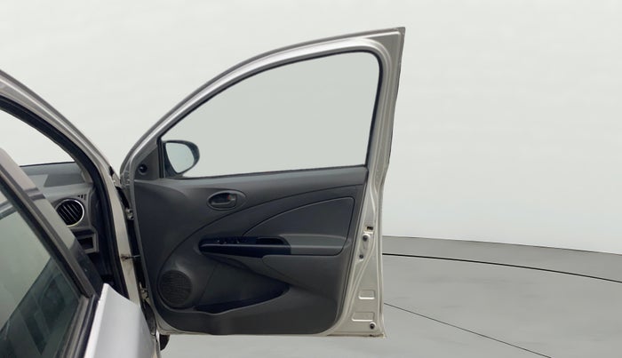 2013 Toyota Etios Liva GD, Diesel, Manual, 73,545 km, RHS Front Door