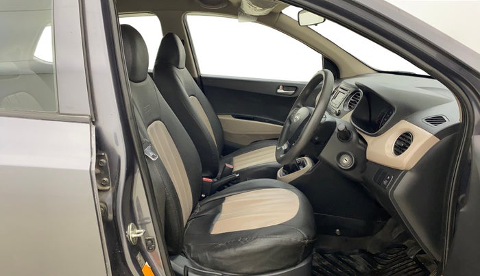 2016 Hyundai Grand i10 SPORTZ 1.2 KAPPA VTVT, Petrol, Manual, 1,36,544 km, Right Side Front Door Cabin