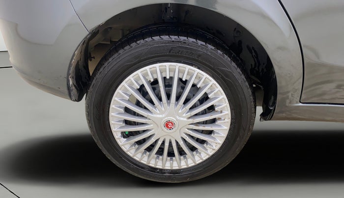 2015 Tata Zest XMS PETROL, Petrol, Manual, 1,27,331 km, Right Rear Wheel