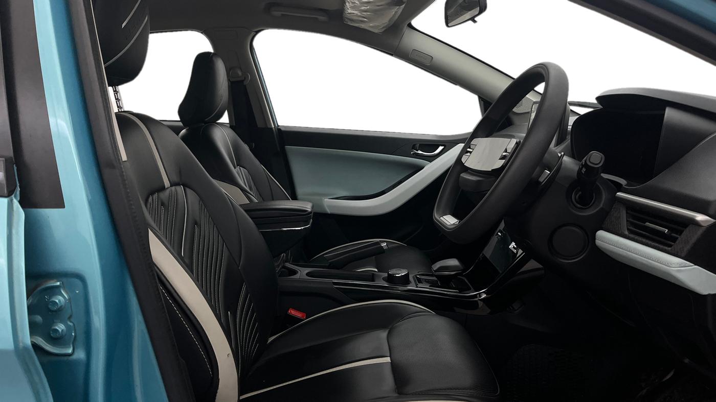 2023 Tata NEXON CREATIVE  AMT 1.2 PETROL, Petrol, Automatic, 32,336 km, Right Side Front Door Cabin